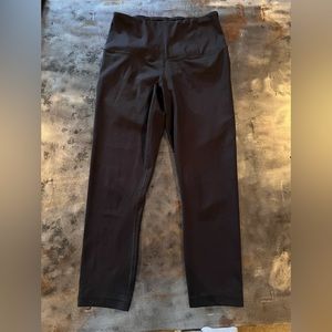 Yogalicious Lux Capris mid calf small